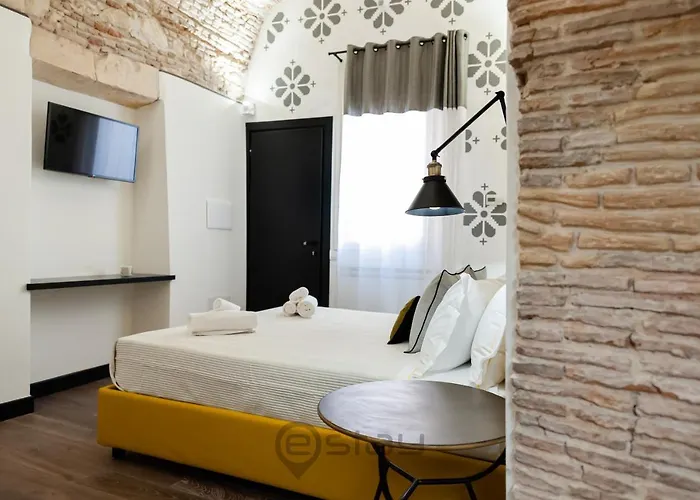 Konukevi Kys Castello Cagliari